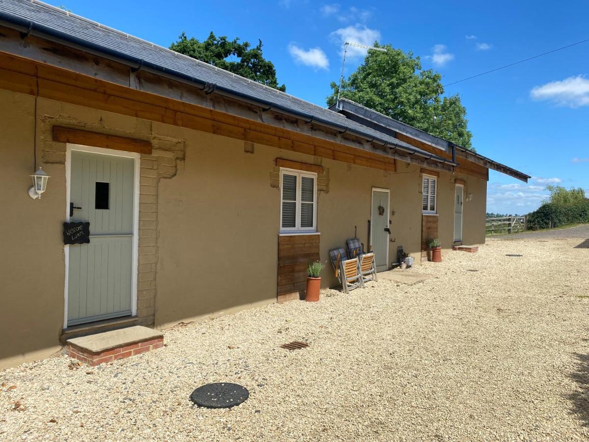Spring Hill Cottages Towcester Exterior photo